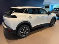 gebraucht Peugeot 2008 aus Götzis - 100 PS und 2 km