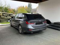 Gebraucht BMW 320 190 PS (139 kW) 2021 Silber Kombi