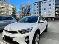 Gebraucht Kia Stonic Gold 99 PS (72 kW) 2018 Weiß SUV