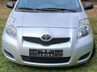 Gebraucht Toyota Yaris Luna 69 PS (50 kW) 2009 Grau Kleinwagen