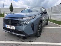 Neu Peugeot 5008 Allure 136 PS (100 kW) 2025 Blau Van / Kleinbus