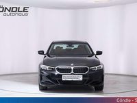 Gebraucht BMW 318 150 PS (110 kW) 2023 Schwarz Limousine
