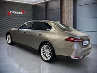 Neu BMW 520 197 PS (144 kW) 2025 Oxidgrau metallic Limousine