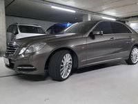 Gebraucht Mercedes E220 Avantgarde 170 PS (125 kW) 2012 Grau Limousine