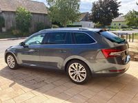 gebraucht Skoda Superb SuperbKombi 2,0 TDI Style DSG Style