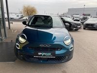 Neu Fiat 600 101 PS (74 kW) 2026 Grün SUV