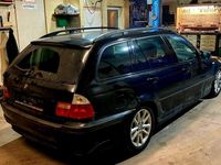 Gebraucht BMW 318 116 PS (85 kW) 2004 Schwarz Kombi