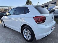 Gebraucht VW Polo Comfortline 95 PS (69 kW) 2019 Weiß Kleinwagen