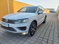 Gebraucht VW Touareg Sport 204 PS (150 kW) 2016 Weiß SUV