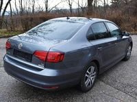 Gebraucht VW Jetta Comfortline 105 PS (77 kW) 2017 Grau Limousine