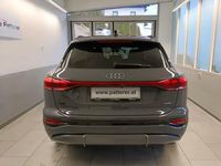 Gebraucht Audi Q6 e-tron Ambiente 284 kW (387 PS) 2025 Hellgrau  metallic SUV