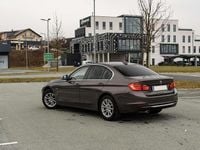 Gebraucht BMW 318 Luxury Line 143 PS (105 kW) 2013 Braun Limousine