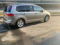 gebraucht VW Touran Highline 2,0 SCR TDI DSG