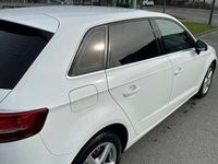 gebraucht Audi A3 Sportback A3 1,6 TDI intense intense