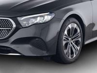 Gebraucht Mercedes E300 Avantgarde 204 PS (150 kW) 2024 Grau Kombi
