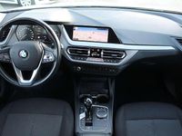 gebraucht BMW 118 d Aut. ACC Navi LED AHK Spurverlassen...