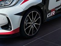 gebraucht Toyota Yaris Hybrid 1,5 VVT-i Hybrid GR Sport Limousine