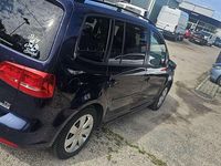 gebraucht VW Touran Highline 1,6 BMT TDI DPF DSG