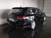 gebraucht VW Passat Variant Business 2,0 TDI DSG LED / NAVI / ACC / KAMERA / SPORT MASSAGESITZ / VERKEHRSZEICHEN & SPURHALTEASSIST