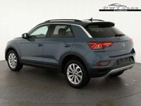 Neu VW T-Roc Life 150 PS (110 kW) 2025 Blau SUV