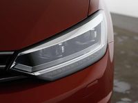 Gebraucht VW Touran Highline 150 PS (110 kW) 2022 Dunkelrot  metallic Van / Kleinbus