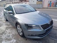 Gebraucht Skoda Superb Style 120 PS (88 kW) 2016 Grau Kombi