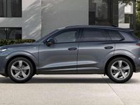 Neu Audi Q3 S-Line 150 PS (110 kW) 2025 Grau SUV