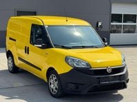Gebraucht Fiat Doblò Basis 95 PS (69 kW) 2018 Gelb Van / Kleinbus