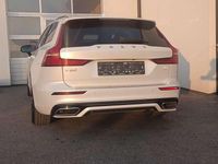 gebraucht Volvo V60 T6AWD RechargePHEV R-DesignGeartronic,Leder,Kamera