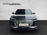 Gebraucht Audi Q6 e-tron Ambiente 284 kW (387 PS) 2025 Mittelgrau  metallicperleffekt SUV