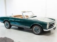 Gebraucht Mercedes 250 150 PS (110 kW) 1967 Grün Cabrio