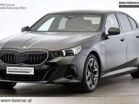 Gebraucht BMW 530e Efficient Dynamics 299 PS (219 kW) 2025 Grau Limousine