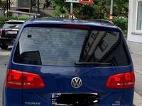 Gebraucht VW Touran Highline 105 PS (77 kW) 2010 Blau Van / Kleinbus