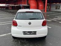 Gebraucht VW Polo Comfortline 60 PS (44 kW) 2014 Weiß Limousine