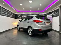 gebraucht Hyundai ix35 2.0 Premium 4WD *1.BESITZ*WENIG-KM*SZH*