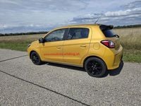 Gebraucht Mitsubishi Space Star Edition 71 PS (52 kW) 2024 Gelb Limousine