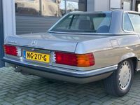 Gebraucht Mercedes 560 230 PS (169 kW) 1987 Beige Cabrio