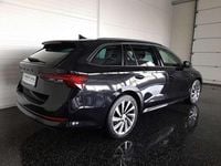gebraucht Skoda Octavia Combi TOUR 2,0 TDI DSG MATRIX-LED / STANDHZG / 18 ZOLL / VIRTUELL / NAVI / AHV / E-KLAPPE / KEYLESS
