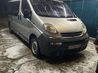 Gebraucht Opel Vivaro 101 PS (74 kW) 2003 Silber Van / Kleinbus