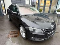 gebraucht Skoda Superb Kombi 2,0 TDI 4x4 DSG, Panorama, AHK, LED