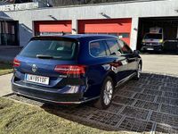 Gebraucht VW Passat Highline 190 PS (139 kW) 2015 Blau Kombi