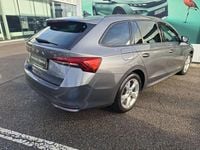 gebraucht Skoda Octavia Combi Essence TSI mHEV DSG