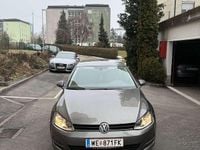 Gebraucht VW Golf VII LOUNGE 150 PS (110 kW) 2015 Limousine