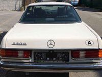 Gebraucht Mercedes 230 136 PS (100 kW) 1978 Weiß Coupé