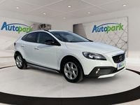 Gebraucht Volvo V40 Momentum 115 PS (84 kW) 2013 Weiß Kleinwagen