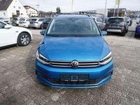 Gebraucht VW Touran Comfortline 122 PS (89 kW) 2022 Braun Van / Kleinbus