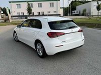 Gebraucht Mercedes A180 136 PS (100 kW) 2019 Limousine