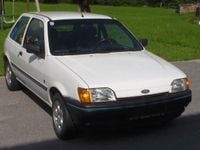 Gebraucht Ford Fiesta 50 PS (36 kW) 1993 Weiß Kleinwagen