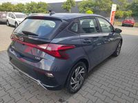 gebraucht Hyundai i20 Wave Wave*Navi*PDC*Cam*Shzg*Lhzg*16Zoll*VCockpi...