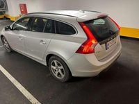 Gebraucht Volvo V60 Momentum 163 PS (119 kW) 2011 Grau Kombi